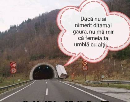 Ce face o turistă intr-un tunel