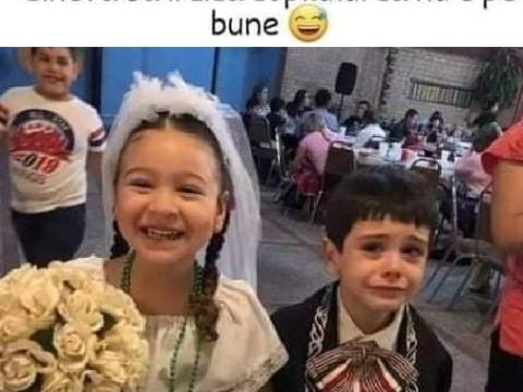 Un tata ii explica fiului de ce nu are un fratior