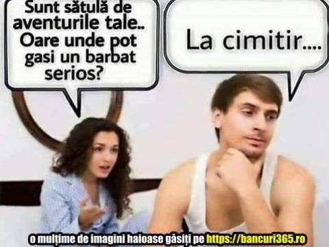 Un tip ii povesteste unui prieten aventurile din vacanta