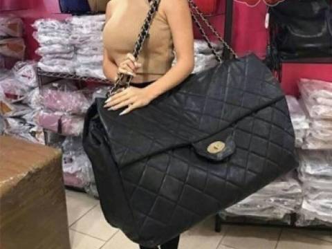 De ce era scumpa poseta