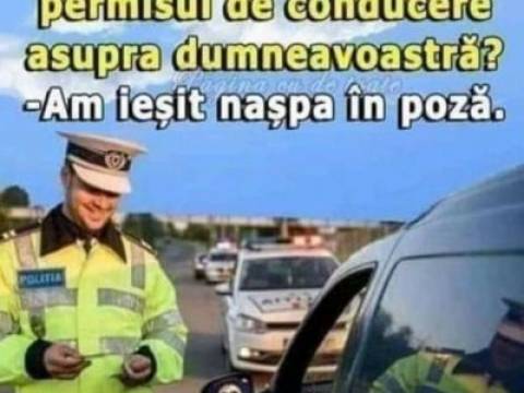 Cum deschide un politist o sticla de suc