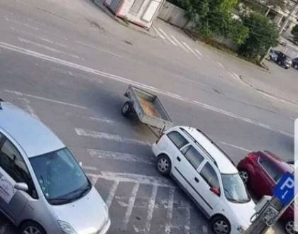 Cum parcheaza un sofer fara minte