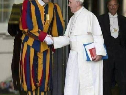 Cele mai bune bancuri cu sau despre Papa