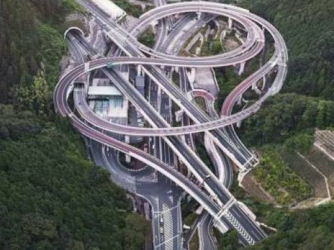 O intersectie enorma