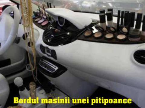 Ce probleme are o blondă cu un poliţist