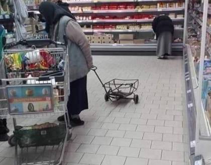 Pentru nostalgici - va mai aduceti aminte de carutul de butelie?
