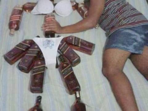 Ce doreste sa bea un tip intr-un bar
